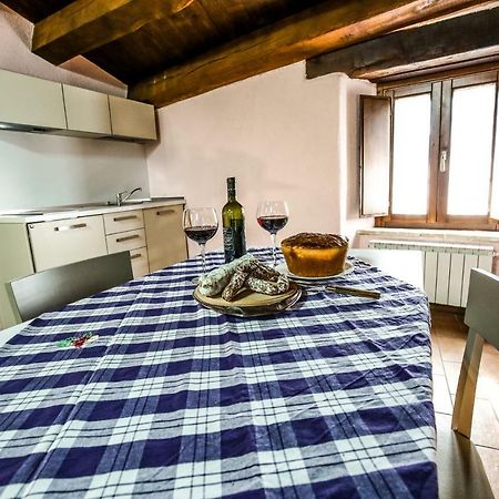 Le Aie Di Postignano Apartment Sellano Екстериор снимка